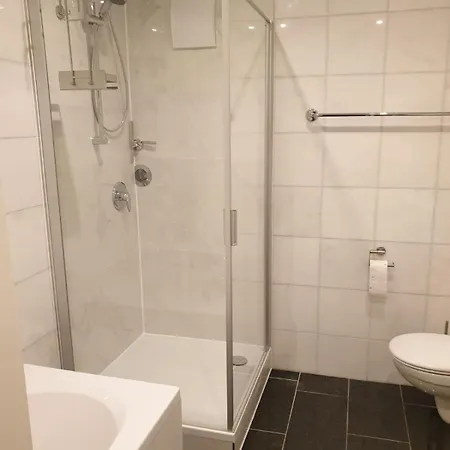 Strandallee 150a 아파트